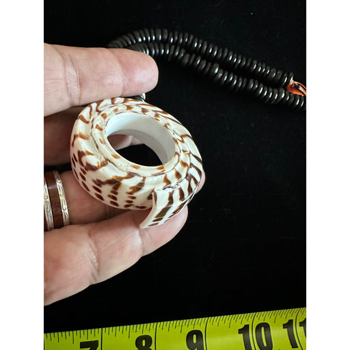 Lopaka Jewelry Spiral Shell Necklace with Black and Coral Beads, 2" shell